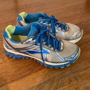 Brooks shoes